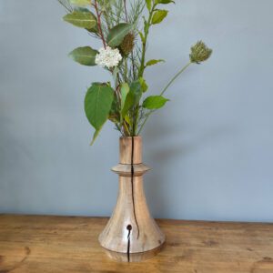 VN11- VASE BOIS DE NOYER