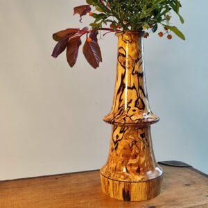 VH10- VASE BOIS DE HÊTRE
